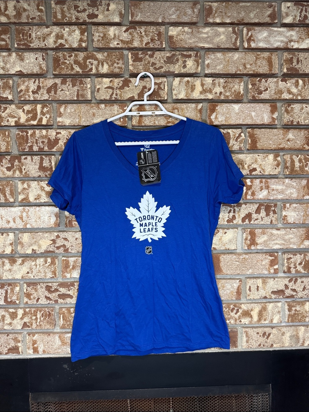 Fanatics Toronto Maple Leafs Auston Matthews Royal Blue V‑Neck Tee - Picture 2 of 4